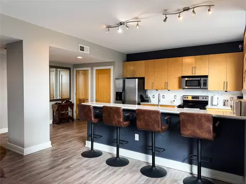 400 Walnut St #803, Des Moines, IA 50309