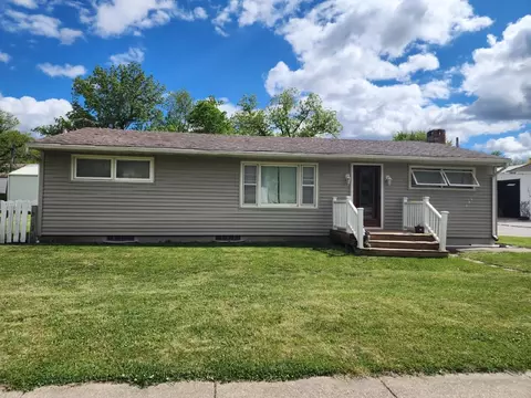 1420 Court Ave, Chariton, IA 50049