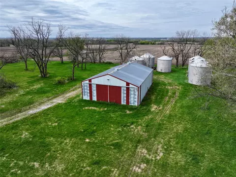 28689 595th Ave, Cambridge, IA 50046