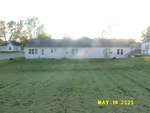 410 W 2nd Ave, Indianola, IA 50125