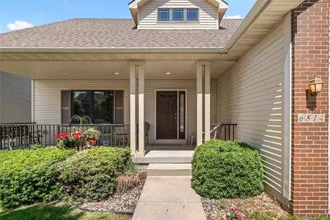 6814 Aubrey Ct, Johnston, IA 50131