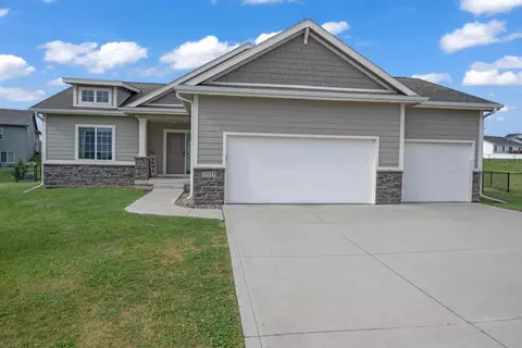 3911 NW 14th Ct, Ankeny, IA 50023