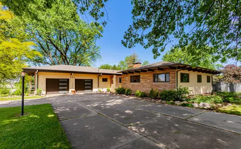 201 Jet St SW, Mitchellville, IA 50169