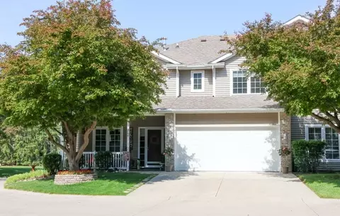 1150 S 52nd St #205, West Des Moines, IA 50265