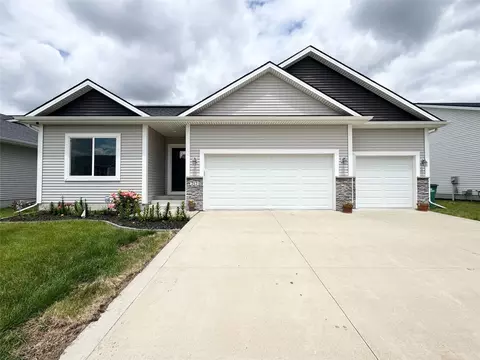 212 6th St NE, Bondurant, IA 50035