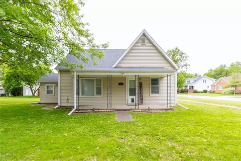 112 N Buchanan St, Monroe, IA 50170