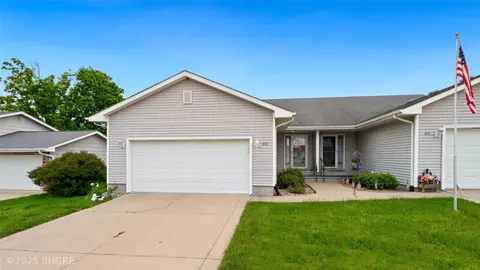408 S P St, Indianola, IA 50125