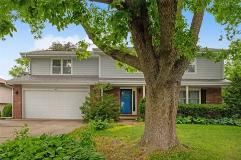 401 39th St, West Des Moines, IA 50265