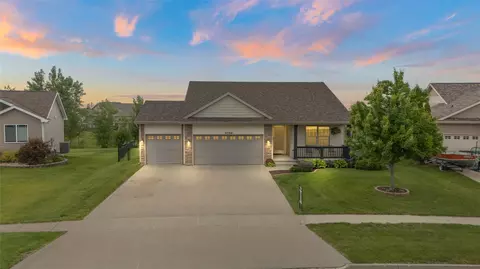 3720 NW Des Moines St, Ankeny, IA 50023