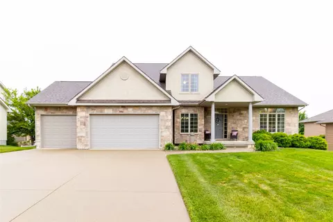 4229 162nd St, Urbandale, IA 50323