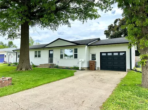 1816 5th Ave, Grinnell, IA 50112