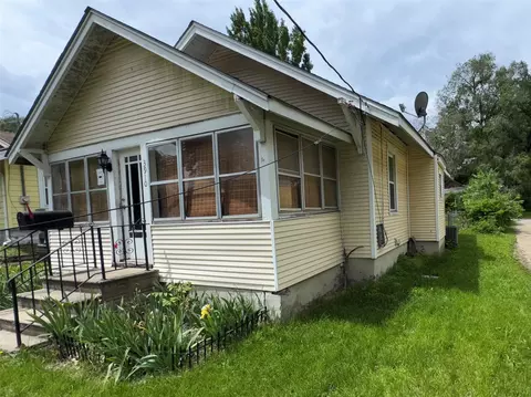 3910 2nd Ave, Des Moines, IA 50313