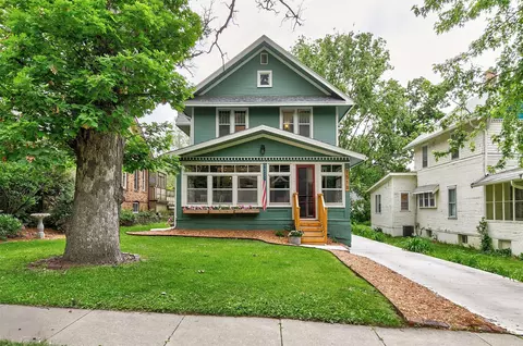 1518 31st St, Des Moines, IA 50311