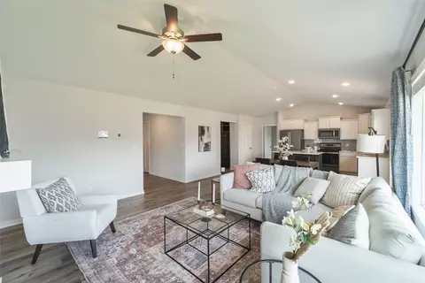 580 NW Rosemont Dr, Waukee, IA 50263