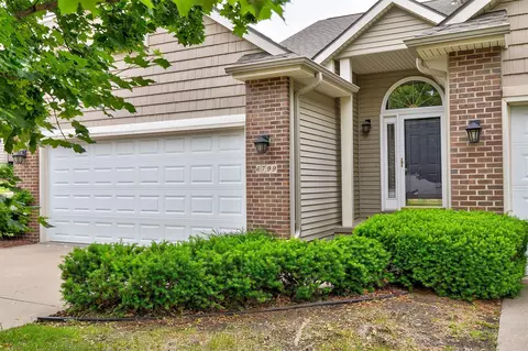 6799 NW 57th St, Johnston, IA 50131