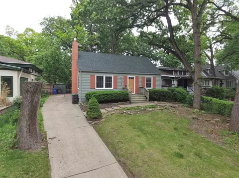 1427 Forestdale Dr, Des Moines, IA 50311