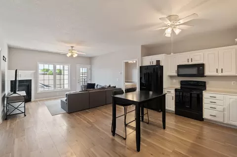 1335 SE Florence Dr #312, Waukee, IA 50263