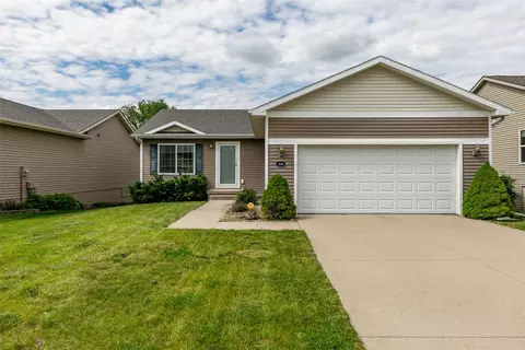 4616 E Merced St, Des Moines, IA 50317