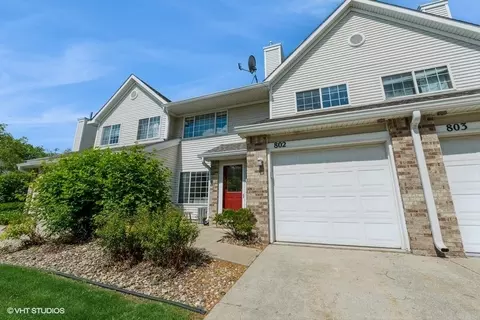 150 S Prairie View Dr #802, West Des Moines, IA 50266