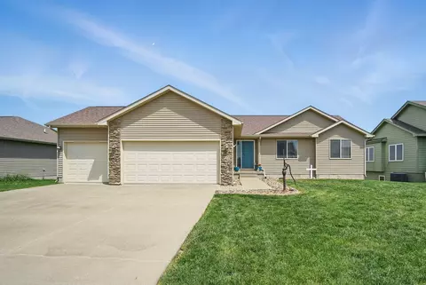 914 NW 39th St, Ankeny, IA 50023