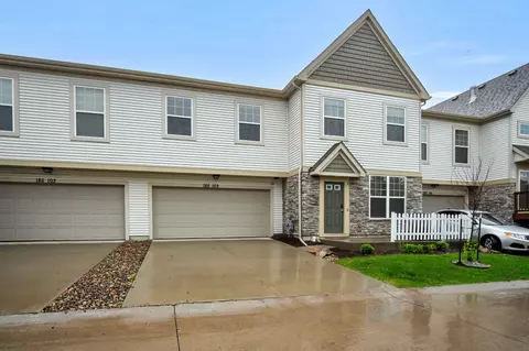 185 80th St #102, West Des Moines, IA 50266