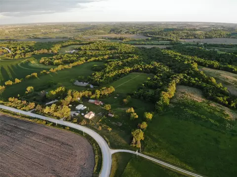 2671 Settlers Trl, Saint Charles, IA 50240