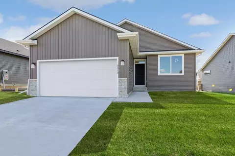 4212 NE 5th St, Ankeny, IA 50021