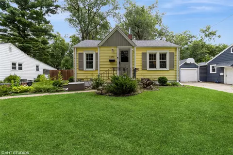 1073 66th St, Windsor Heights, IA 50324