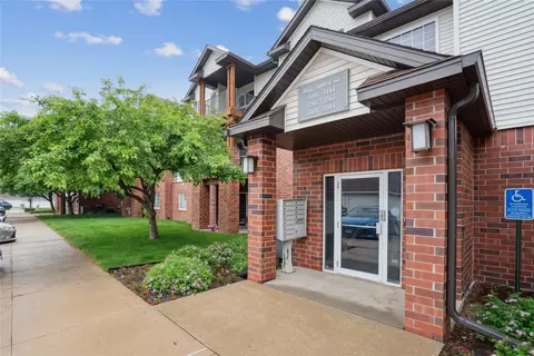 6440 Ep True Pkwy #3102, West Des Moines, IA 50266