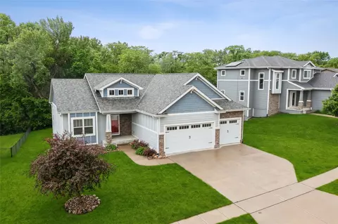903 Baileys Grove Dr, Adel, IA 50003