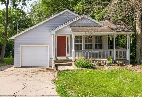 4014 High St, West Des Moines, IA 50265
