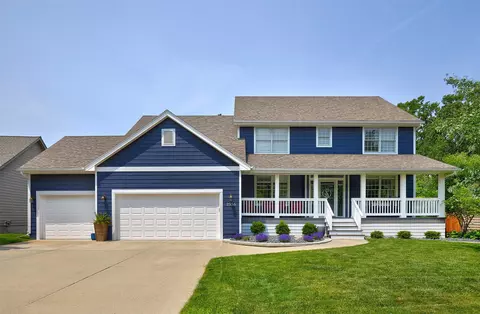 2556 NW 162nd St, Clive, IA 50325