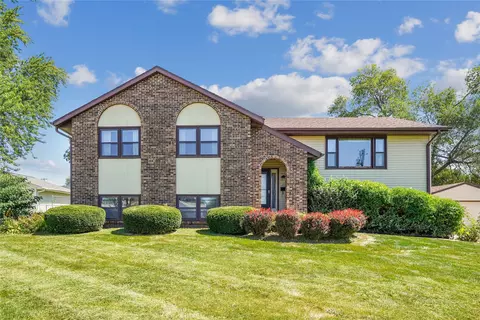 324 E 14th St N, Newton, IA 50208