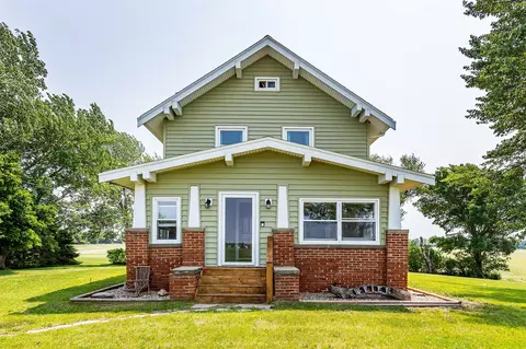 2160 Clover Ave, Perry, IA 50220