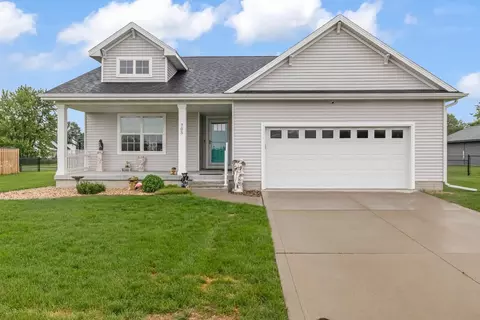 705 Ironwood Ave, Woodward, IA 50276