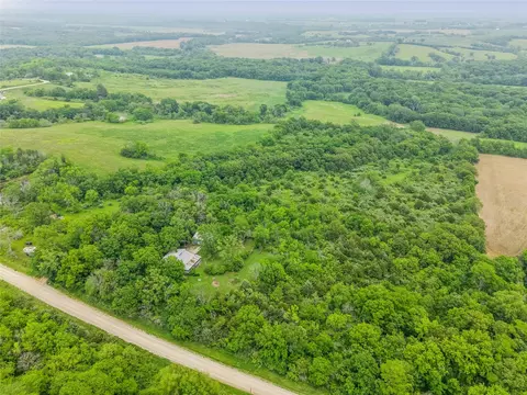 1864 40th Pl, Melcher Dallas, IA 50062