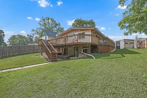 2313 8th Ave E, University Park, IA 52595