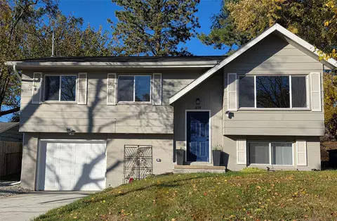 108 E Philip St, Des Moines, IA 50315