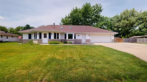 416 S Park St, Stuart, IA 50250