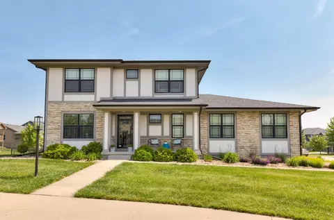 3509 Berkshire Pkwy, Clive, IA 50325