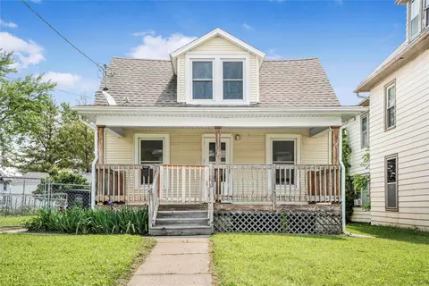 1127 10th St, Des Moines, IA 50314