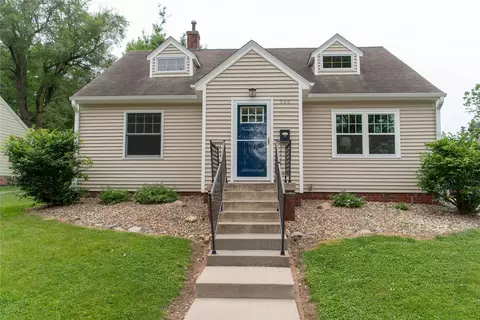 509 Lincoln St, Pella, IA 50219