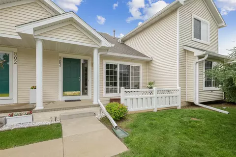 4425 Mills Civic Pkwy #803, West Des Moines, IA 50265