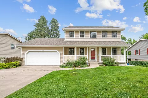 4125 47th St, Des Moines, IA 50310