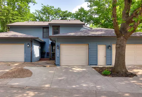 6196 Terrace Dr #2, Johnston, IA 50131