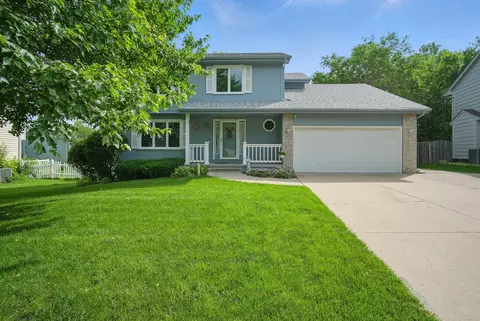 4623 62nd St, Urbandale, IA 50322