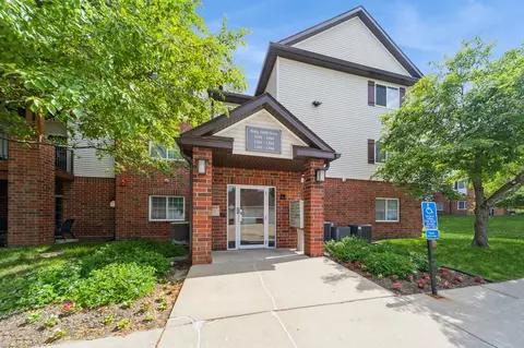6440 Ep True Pkwy #1102, West Des Moines, IA 50266