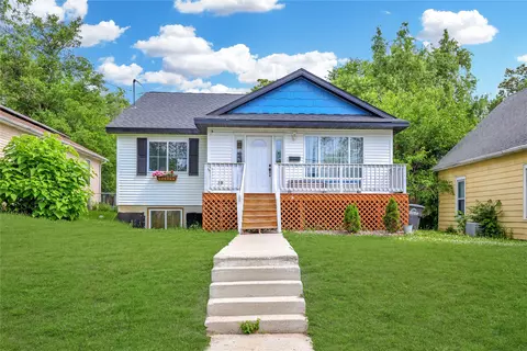 1908 E Walnut St, Des Moines, IA 50316 photo 1