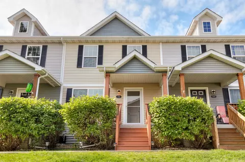 711 Newport Pl, Norwalk, IA 50211
