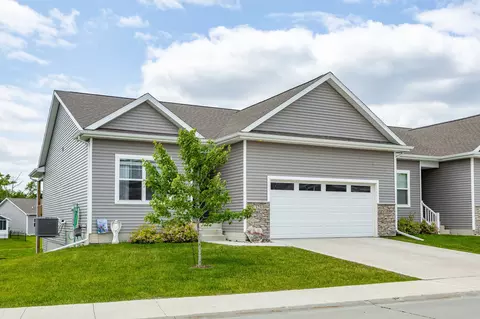 323 SE Willow Run Ln, Ankeny, IA 50021